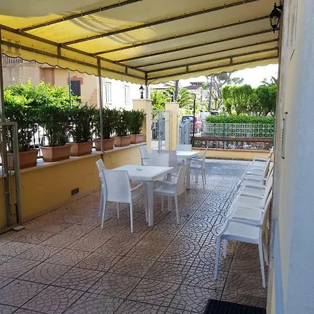 Hotel Margot 2*